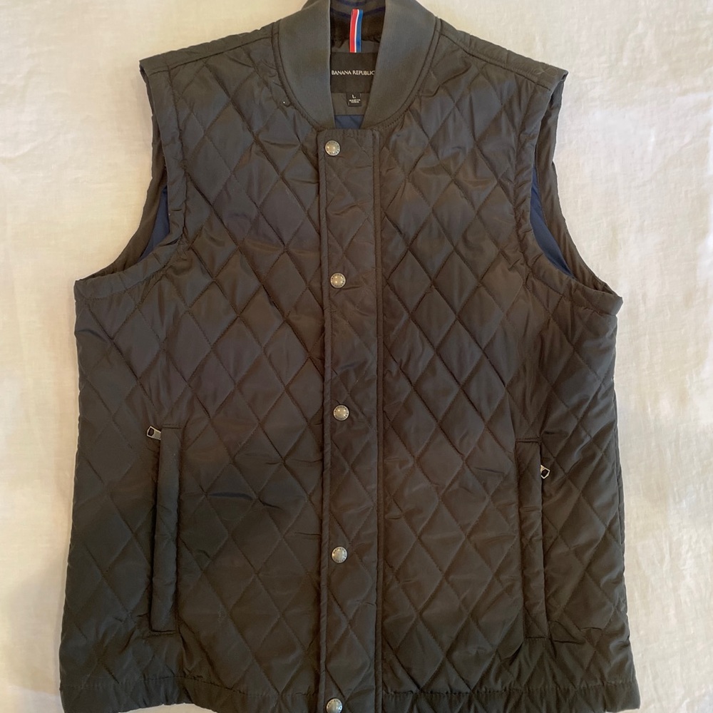 !!PRICE DROP!! Banana Republic Mens vest